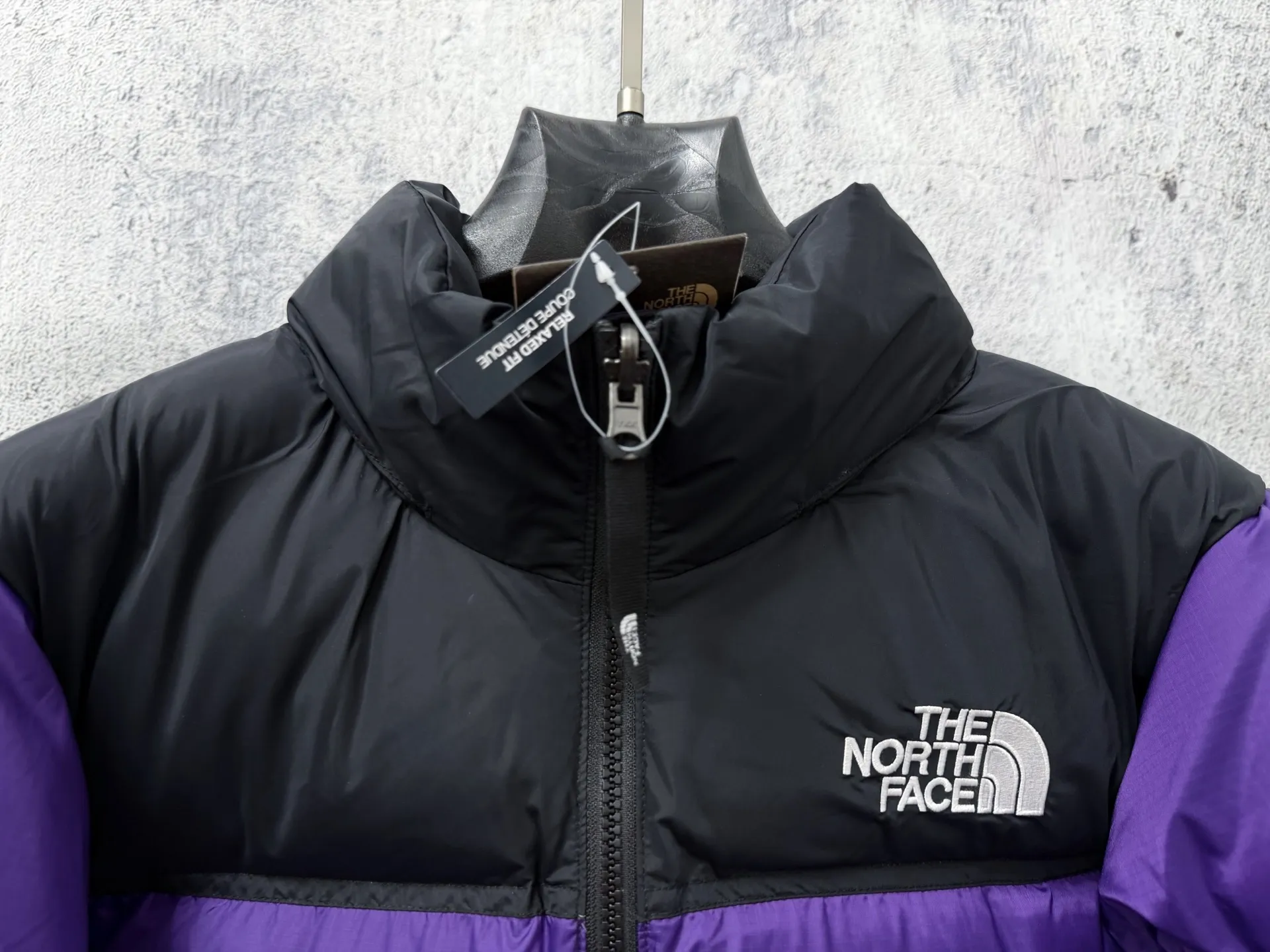 （NFC ） 【The North Face】 1996Classic ： 700 ，Rebound ， ， ， ， 。 ： ， ， ， ， Wear-Resistant，Breathable 。 ： ， ， ， ， ， ， ， ， ， ， 。 。 Size：XS-XXL